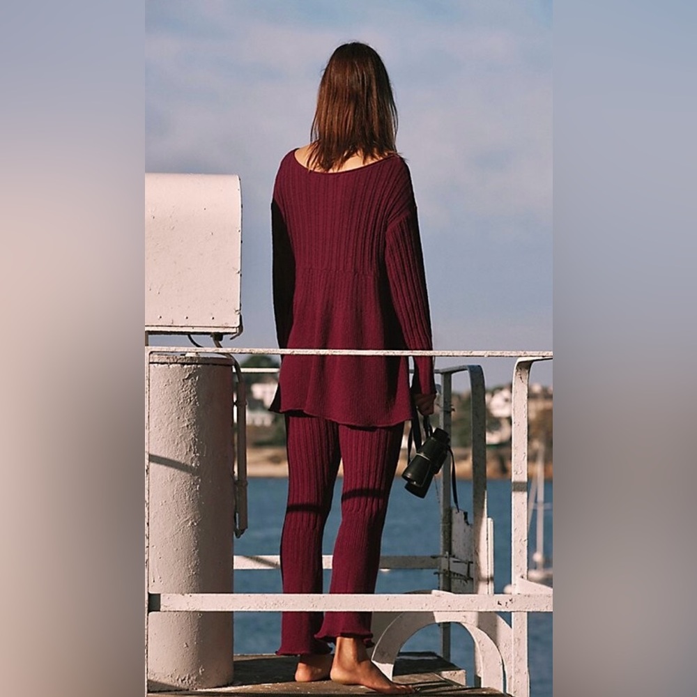 Free People Beach Burgundy Wine Delancey Sweater Top Oversized NWT - Picture 2 of 5